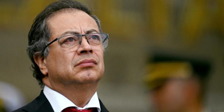 Colombia moviliza militares a la frontera con Venezuela tras ataques de EEUU