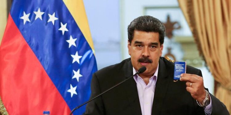 Trump confirma traslado de Maduro y Cilia Flores hacia EU