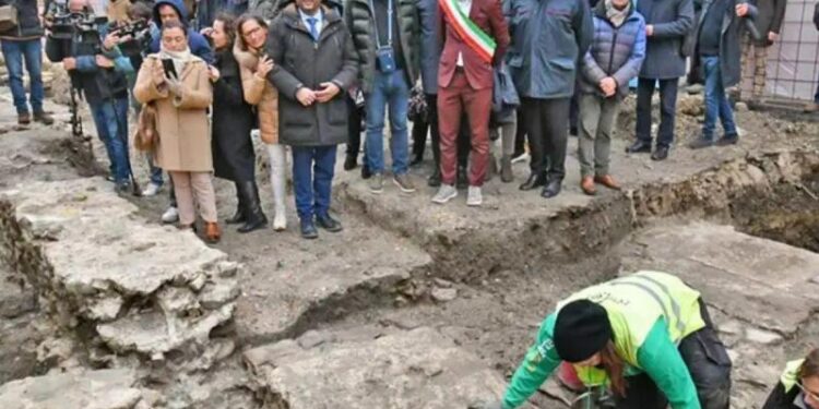 Desentierran en Italia la legendaria Basílica de Vitruvio, perdida por más de 500 años