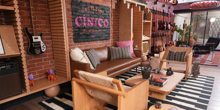 Nace Cínico Estudio: un nuevo territorio creativo donde la música se libera de la máscara