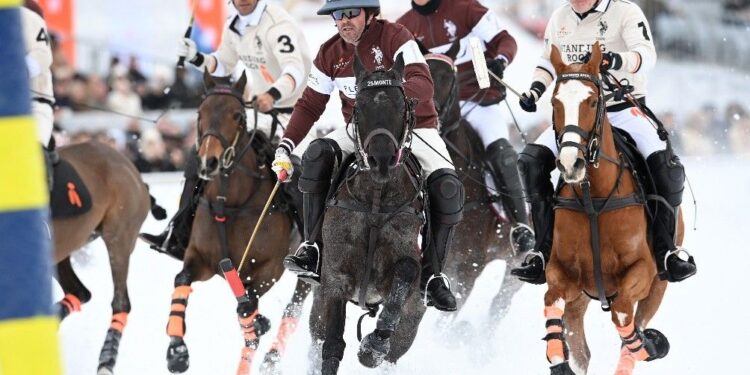 U.S. Polo Assn. celebra debut histórico como socio de vestuario de la 41.ª Snow Polo World Cup St. Moritz