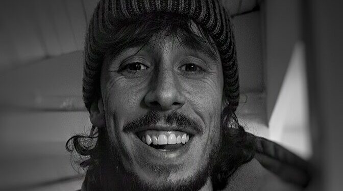 Javi Robles refuerza su vínculo con México con el lanzamiento de “Después puede que sea tarde”