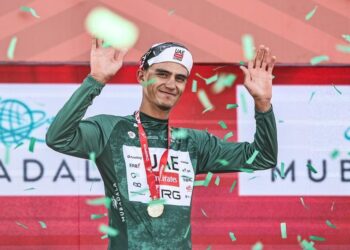 Isaac del Toro finaliza segundo en la etapa 3 del UAE Tour 2026