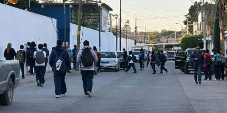 Reinician actividades comerciales y educativas sin contratiempo en Guanajuato tras violencia