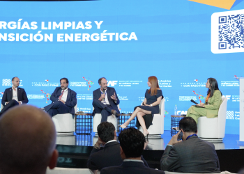 Cox destaca la importancia de una regulación clara para la transición energética en América Latina