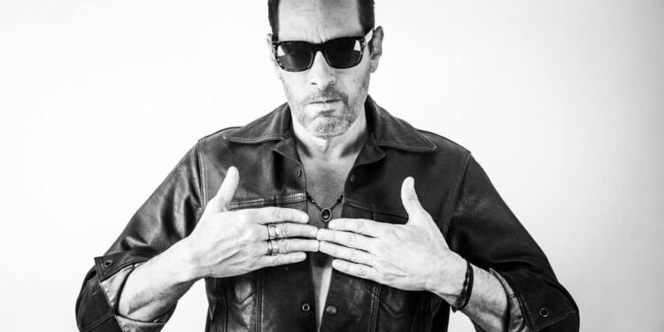 Salvador Moreno y Héctor Quijada se reúnen en un concierto íntimo en La Maraka en CDMX