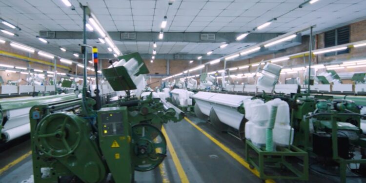 Lafayette apuesta por energía solar para transformar la industria textil