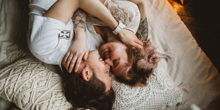 Salud sexual en pareja: ¿cómo hablarlo sin pena?