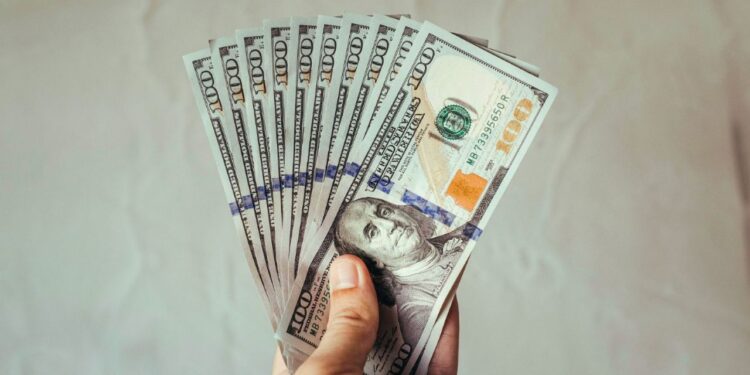 Hoy jueves se vende el Dólar en 17.38 pesos a la venta