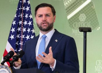 Detienen a hombre que amenazó con matar a vicepresidente de EE. UU.