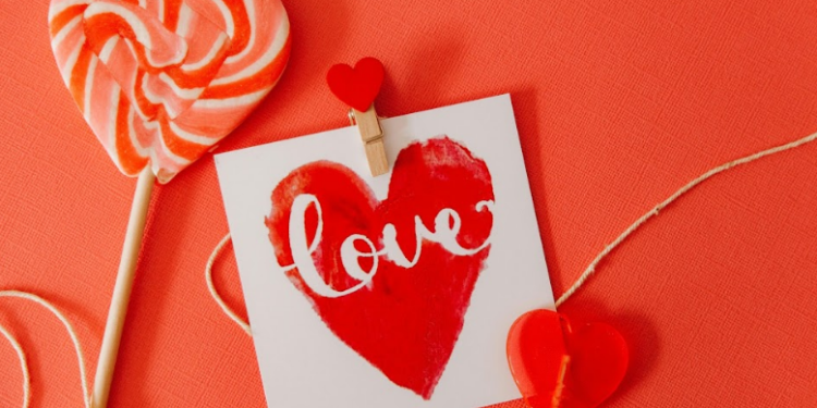 Adsmovil: México, el gigante del amor y la amistad que moviliza consumo y decisiones de compra