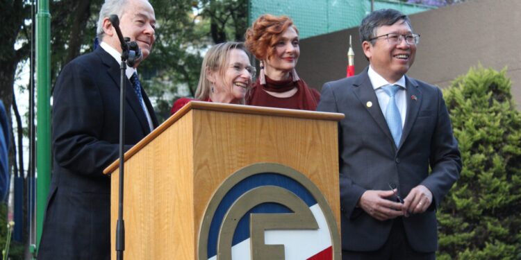 Se inauguró el Festival de la Francofonía-Primavera en el Club France