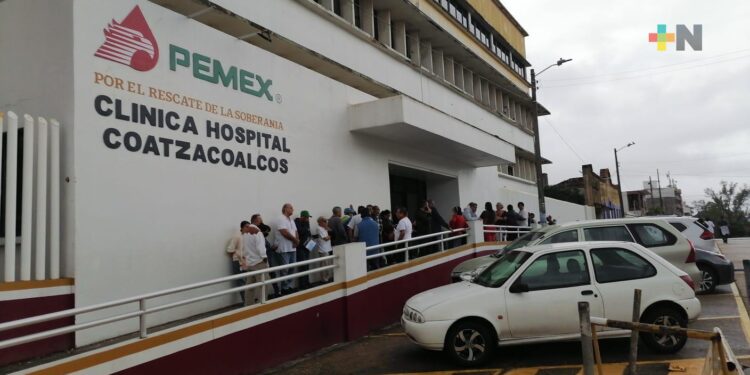 Denuncian desde #Pemex que Ruy López Riadura solapa presuntas irregularidades en licitaciones de servicios médicos subrogados