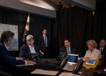 «Esperaron demasiado»: Trump afirma que nuevos líderes de Irán buscan negociar y accedió a hablar con ellos