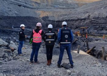 Derrumbe en mina de Sinaloa deja cuatro trabajadores atrapados