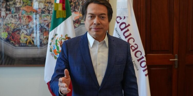 Destaca Mario Delgado inversión histórica por 23 mil millones de pesos para el sector educativo de Oaxaca