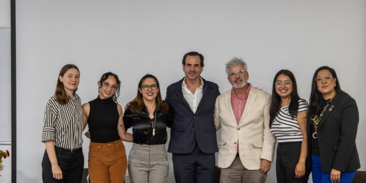 Estrechan alianza en favor de la educación Elisia Education Hub y Fundaju