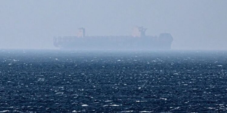 Ordena Trump bloqueo total en Ormuz tras fracaso nuclear con Irán