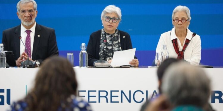 Enfermedades en México: padece hipertensión el 41% de adultos mayores de 50 años y 25% vive con diabetes