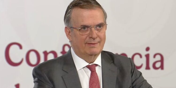 “No veo un abuso, fue la preocupación de un papá”, justifica Ebrard la estancia de su hijo en la embajada de México en Londres