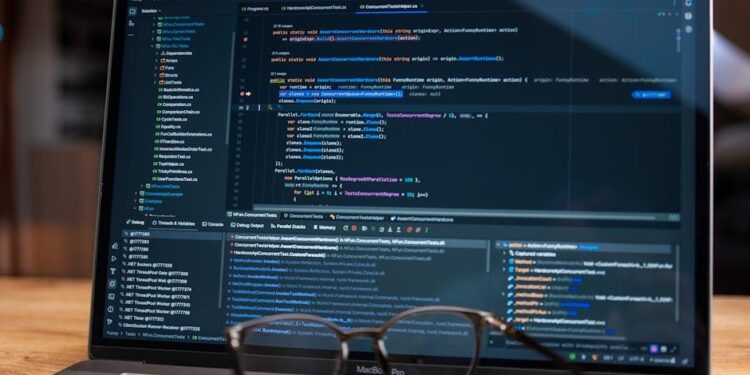 Hackers están usando máquinas virtuales invisibles para atacar empresas y casi nadie se da cuenta
