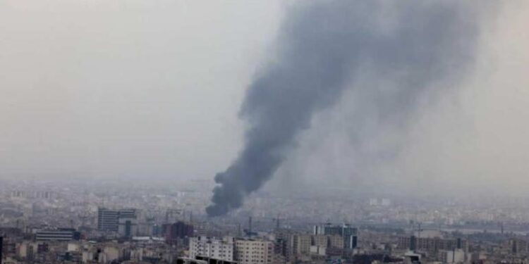 Trump afirma que Irán le ha pedido un alto el fuego y Teherán lo niega