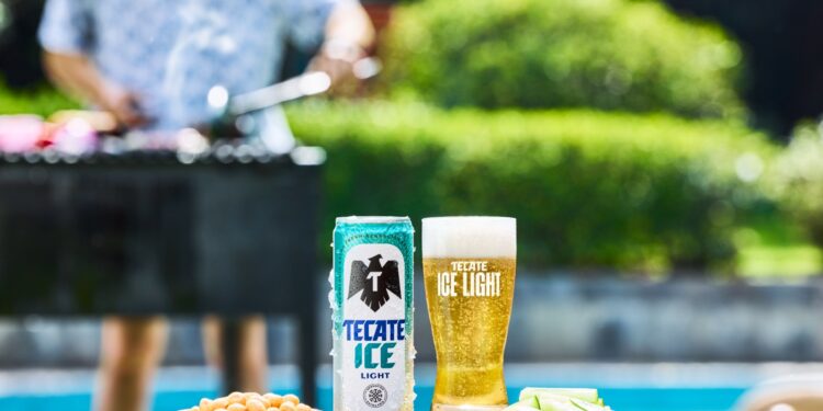 Conoce la nueva Tecate ICE Light, la primera cerveza con tecnología extra fresh en el mercado mexicano