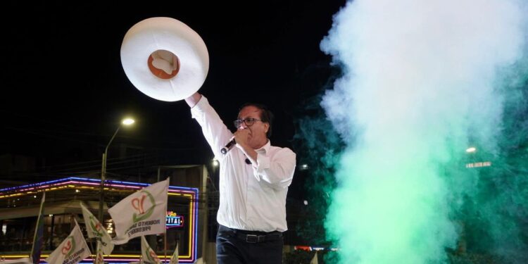 Perú: la elección que divide al país entre la élite de la corrupción y la esperanza de los olvidados