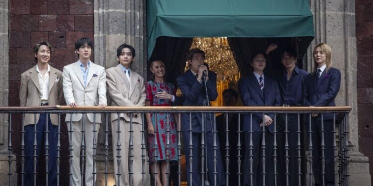 Sheinbaum confirma el regreso de BTS a México en 2027 tras su visita a Palacio Nacional