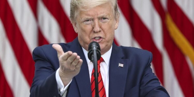 Trump retira demanda de 10 mil mdd contra las autoridades tributarias por filtrar sus declaraciones fiscales