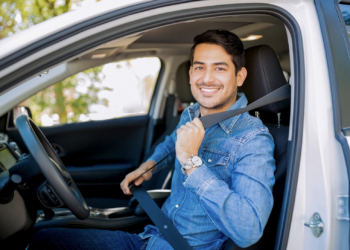 Hábitos al volante que siguen poniendo en riesgo a miles de conductores en México