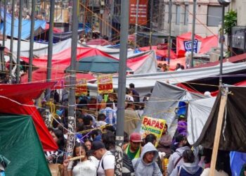 Paro de la CNTE: maestros protestan afuera de medios de comunicación en la CDMX a tres días del Mundial