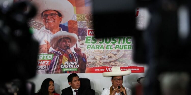 Relaciones Exteriores de Perú niega haber interferido en los votos emitidos en el extranjero