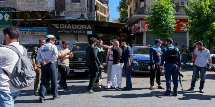 Explosión en Damasco: mueren cinco personas tras detonación de artefacto cerca del Palacio de Justicia