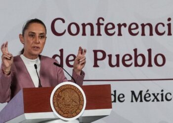Congreso recibe la iniciativa de Sheinbaum para prohibir que políticos con doble nacionalidad aspiren a la presidencia o una gubernatura