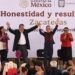 DAVID MONREAL RECIBE A CLAUDIA SHEINBAUM EN ZACATECAS; MÁS DE 15 MIL PERSONAS ACOMPAÑAN SU GIRA POR EL SEGUNDO INFORME