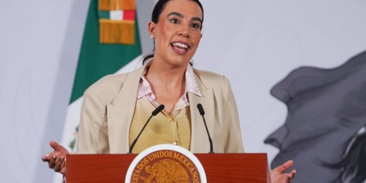 Exhiben a la secretaria de Turismo con las joyas que esconde en redes; «he construido un patrimonio propio», responde