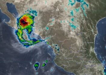 «Polo» pierde fuerza tras tocar tierra: se dirige a Sonora como huracán categoría 1