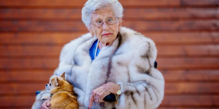 Murió la princesa Astrid de Noruega, dos días después del funeral del rey Harald V