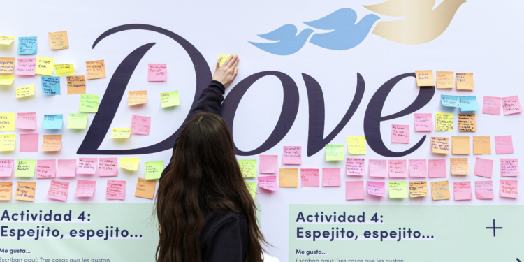 Dove Proyecto para la Autoestima, 20 años fortaleciendo la confianza de las nuevas generaciones en México