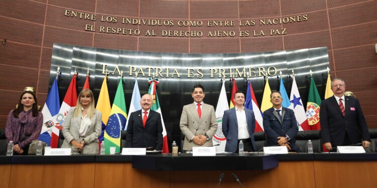 Llama Reyes Carmona a aprobar minuta que crea el Registro Nacional de Enfermedades Raras
